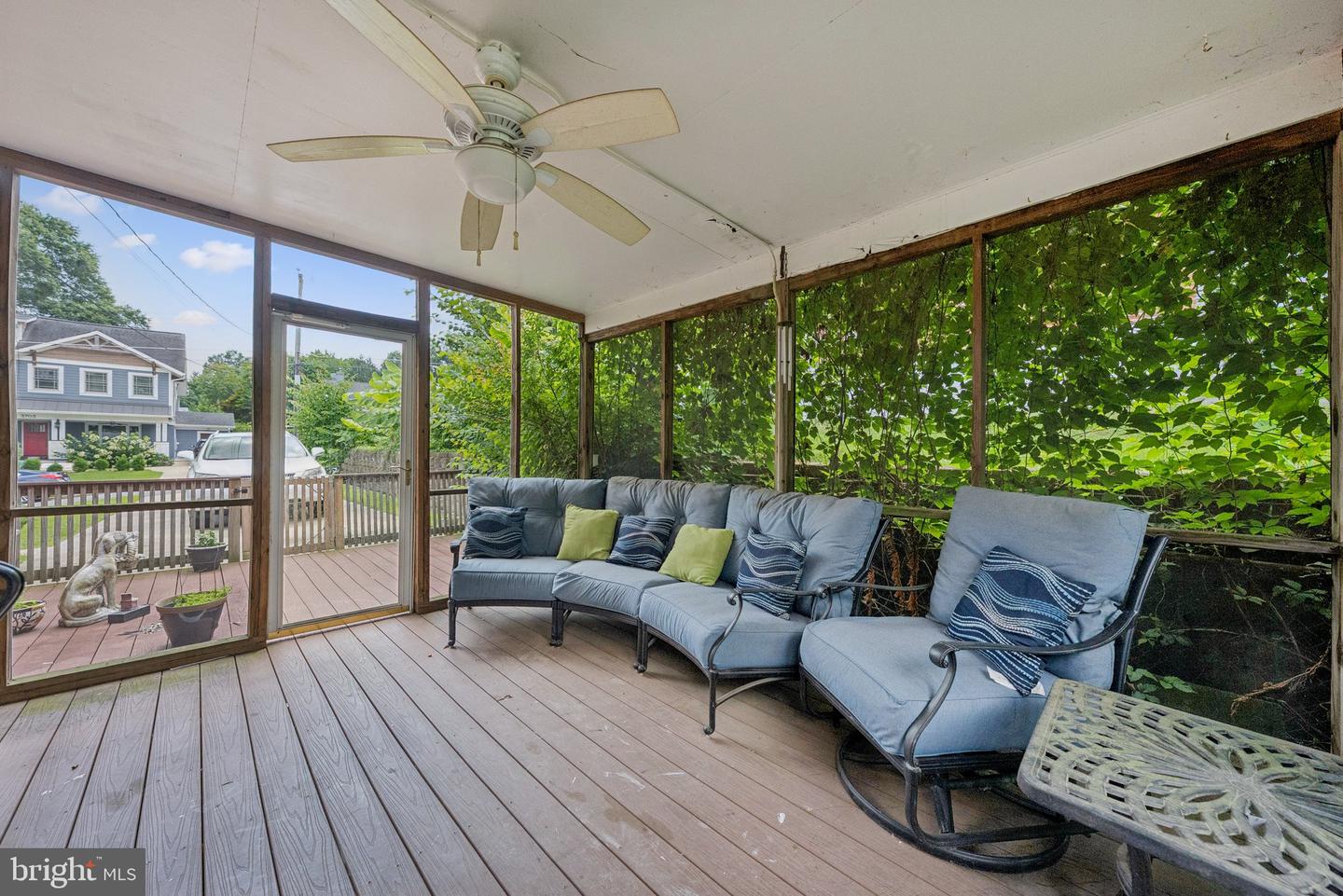3702 HEATHER CT, ALEXANDRIA, Virginia 22310, 2 Bedrooms Bedrooms, ,2 BathroomsBathrooms,Residential,For sale,3702 HEATHER CT,VAFX2254948 MLS # VAFX2254948