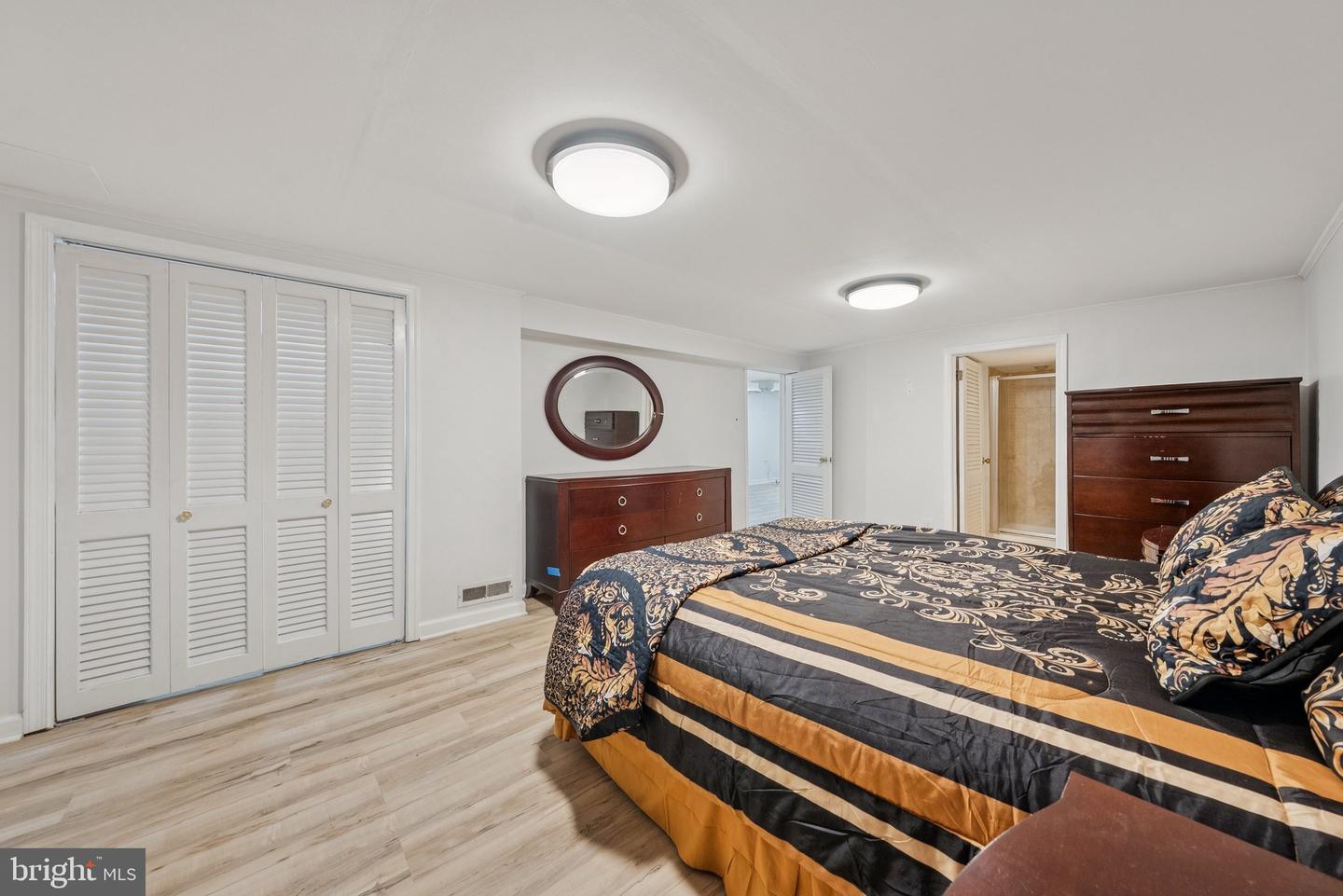 3702 HEATHER CT, ALEXANDRIA, Virginia 22310, 2 Bedrooms Bedrooms, ,2 BathroomsBathrooms,Residential,For sale,3702 HEATHER CT,VAFX2254948 MLS # VAFX2254948