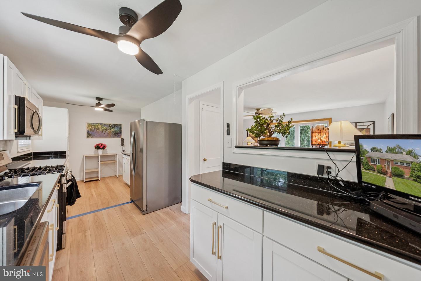 3702 HEATHER CT, ALEXANDRIA, Virginia 22310, 2 Bedrooms Bedrooms, ,2 BathroomsBathrooms,Residential,For sale,3702 HEATHER CT,VAFX2254948 MLS # VAFX2254948