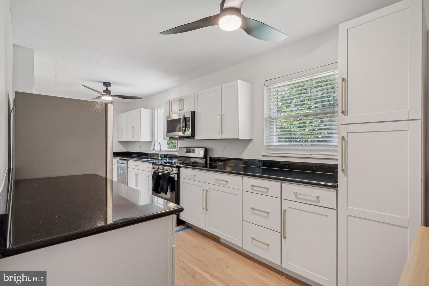 3702 HEATHER CT, ALEXANDRIA, Virginia 22310, 2 Bedrooms Bedrooms, ,2 BathroomsBathrooms,Residential,For sale,3702 HEATHER CT,VAFX2254948 MLS # VAFX2254948