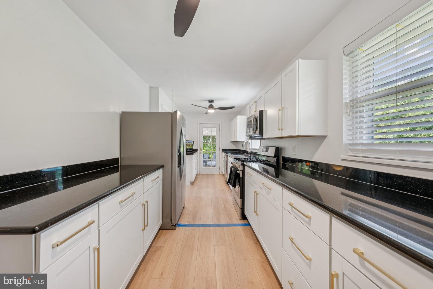 3702 HEATHER CT, ALEXANDRIA, Virginia 22310, 2 Bedrooms Bedrooms, ,2 BathroomsBathrooms,Residential,For sale,3702 HEATHER CT,VAFX2254948 MLS # VAFX2254948
