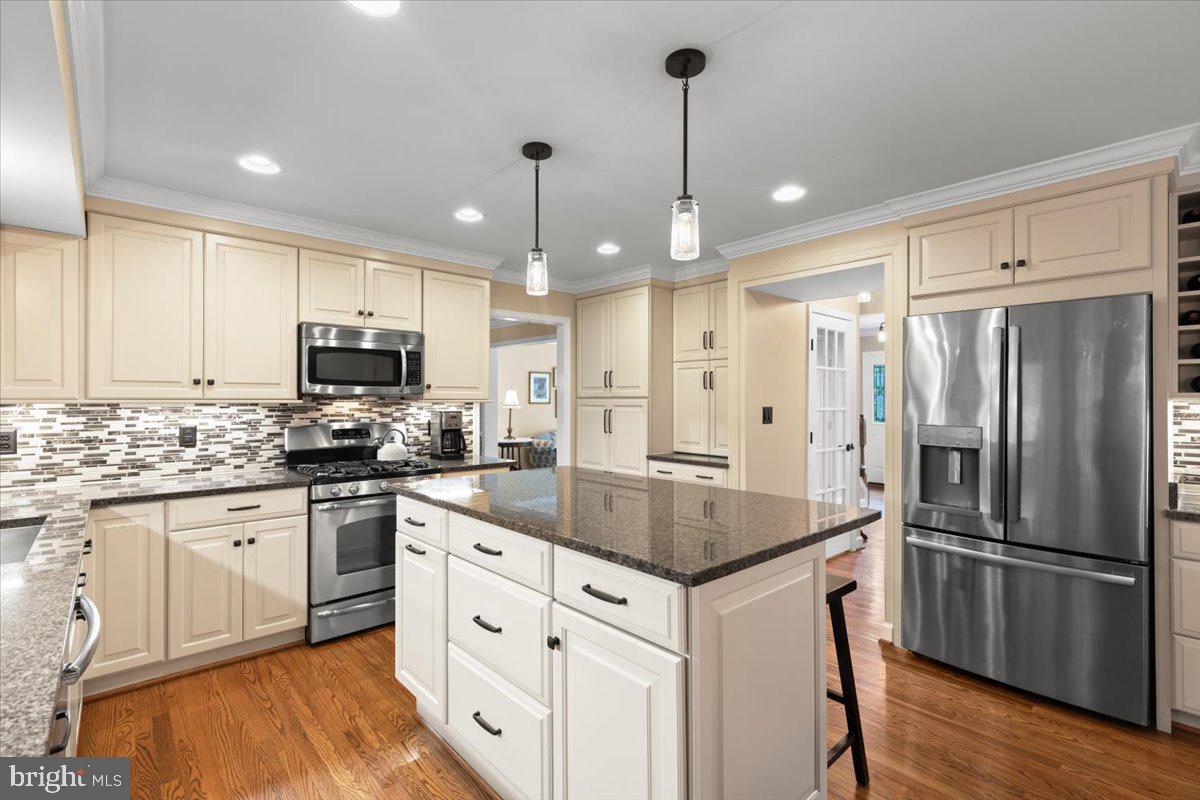 14109 ROAMER CT, CENTREVILLE, Virginia 20121, 5 Bedrooms Bedrooms, ,2 BathroomsBathrooms,Residential,For sale,14109 ROAMER CT,VAFX2255006 MLS # VAFX2255006