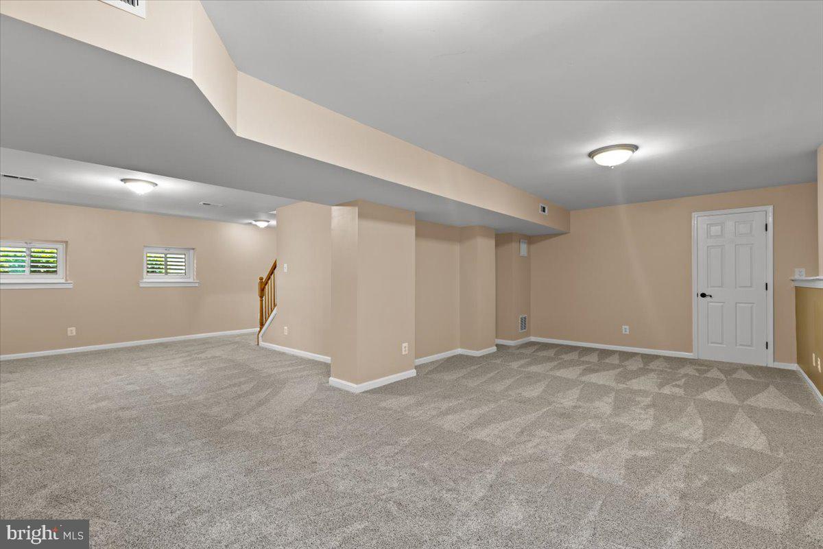 14109 ROAMER CT, CENTREVILLE, Virginia 20121, 5 Bedrooms Bedrooms, ,2 BathroomsBathrooms,Residential,For sale,14109 ROAMER CT,VAFX2255006 MLS # VAFX2255006
