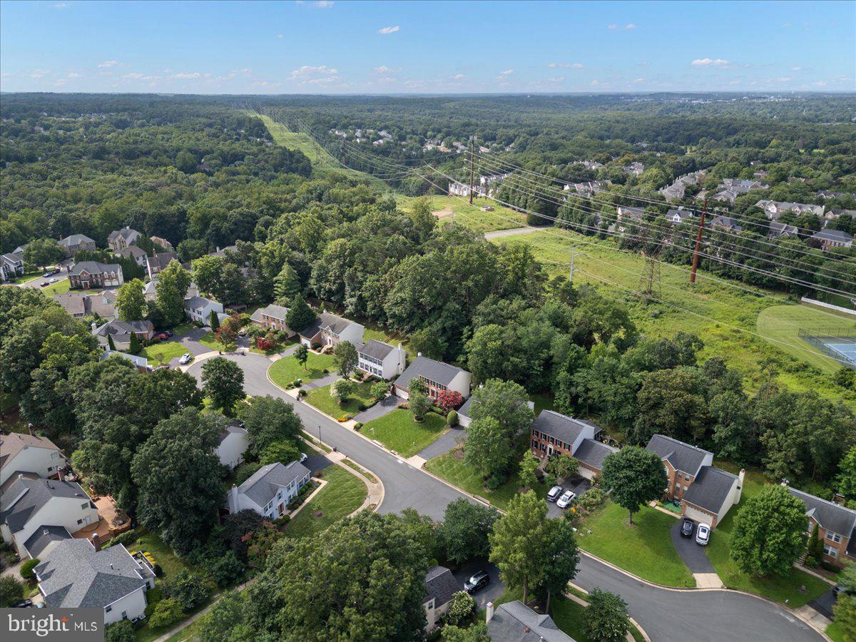 14109 ROAMER CT, CENTREVILLE, Virginia 20121, 5 Bedrooms Bedrooms, ,2 BathroomsBathrooms,Residential,For sale,14109 ROAMER CT,VAFX2255006 MLS # VAFX2255006