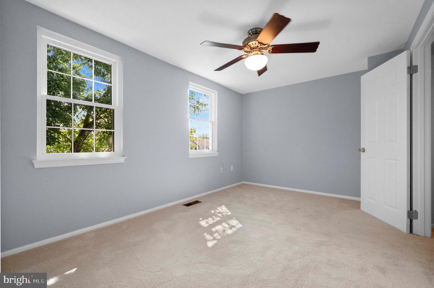 19 DULANY CT, STERLING, Virginia 20165, 2 Bedrooms Bedrooms, ,2 BathroomsBathrooms,Residential,For sale,19 DULANY CT,VALO2101894 MLS # VALO2101894