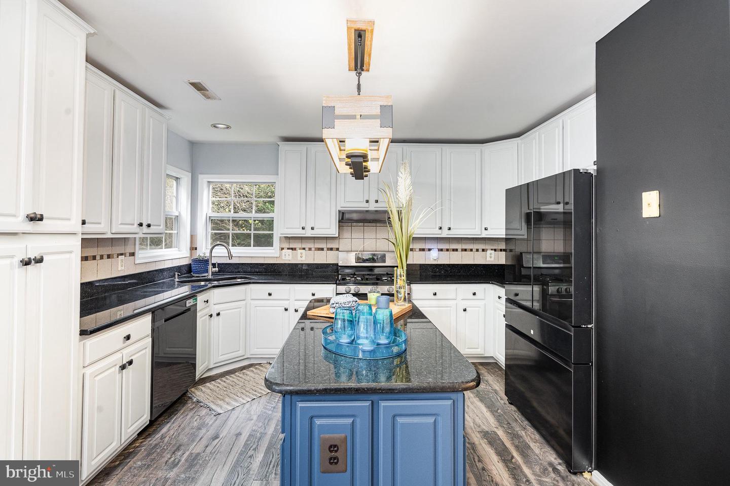 9204 ARRINGTON FARM CT, MANASSAS, Virginia 20111, 5 Bedrooms Bedrooms, ,3 BathroomsBathrooms,Residential,For sale,9204 ARRINGTON FARM CT,VAPW2099130 MLS # VAPW2099130