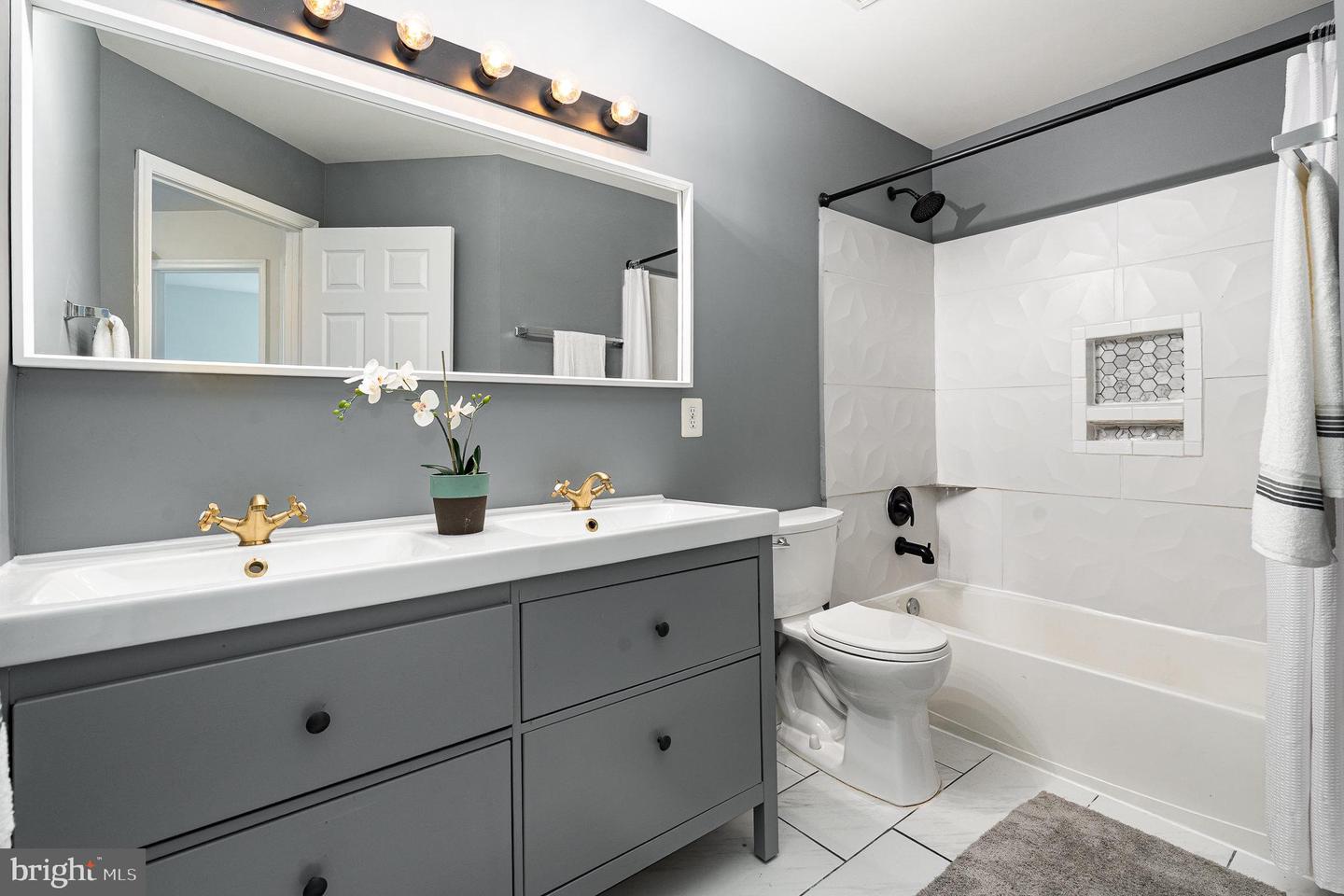 9204 ARRINGTON FARM CT, MANASSAS, Virginia 20111, 5 Bedrooms Bedrooms, ,3 BathroomsBathrooms,Residential,For sale,9204 ARRINGTON FARM CT,VAPW2099130 MLS # VAPW2099130