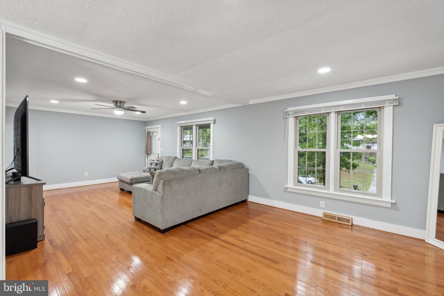2010 MIDSHIPMAN DR, STAFFORD, Virginia 22554, 3 Bedrooms Bedrooms, ,2 BathroomsBathrooms,Residential,For sale,2010 MIDSHIPMAN DR,VAST2040784 MLS # VAST2040784