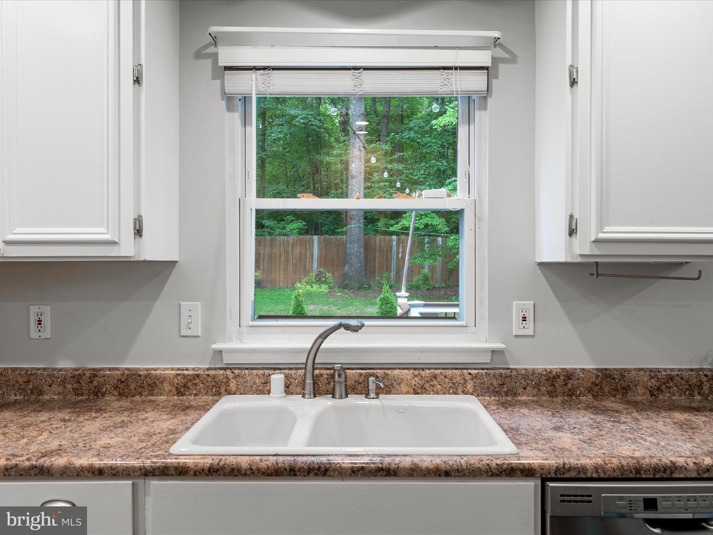 1420 BAYSHIRE LN, HERNDON, Virginia 20170, 4 Bedrooms Bedrooms, ,2 BathroomsBathrooms,Residential,For sale,1420 BAYSHIRE LN,VAFX2255300 MLS # VAFX2255300