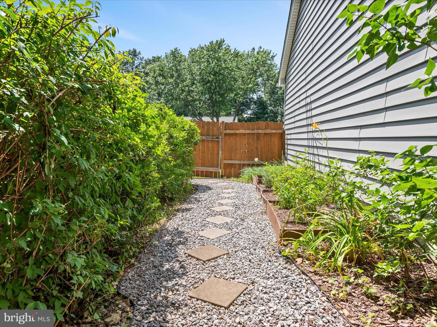 1420 BAYSHIRE LN, HERNDON, Virginia 20170, 4 Bedrooms Bedrooms, ,2 BathroomsBathrooms,Residential,For sale,1420 BAYSHIRE LN,VAFX2255300 MLS # VAFX2255300