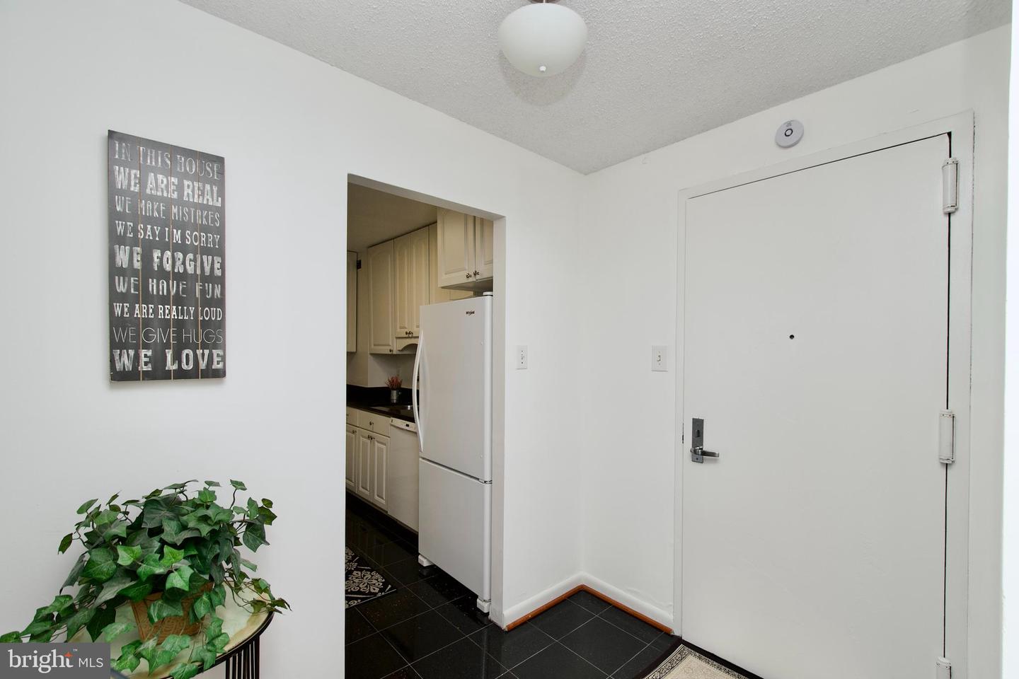 200 N PICKETT ST N #1513, ALEXANDRIA, Virginia 22304, 2 Bedrooms Bedrooms, ,2 BathroomsBathrooms,Residential,For sale,200 N PICKETT ST N #1513,VAAX2047468 MLS # VAAX2047468