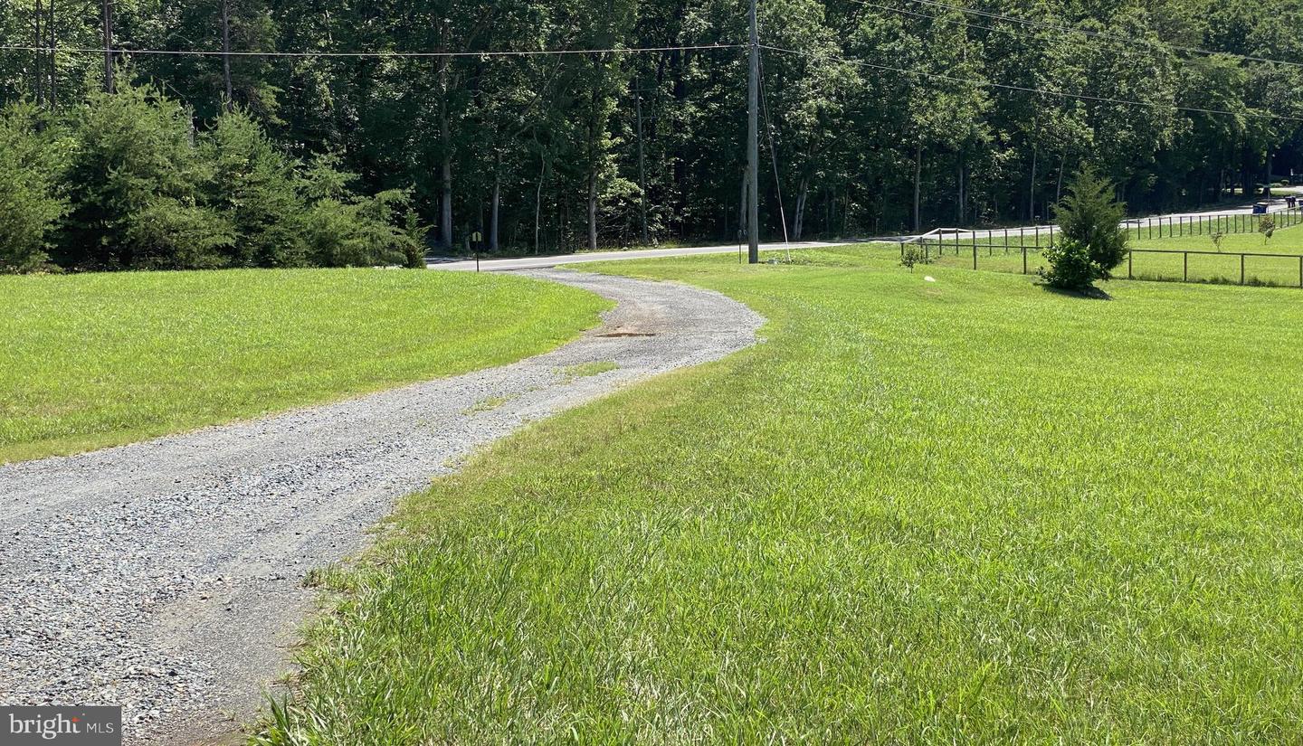 531 KELLOGG MILL RD, FREDERICKSBURG, Virginia 22406, 6 Bedrooms Bedrooms, ,4 BathroomsBathrooms,Residential,For sale,531 KELLOGG MILL RD,VAST2040812 MLS # VAST2040812