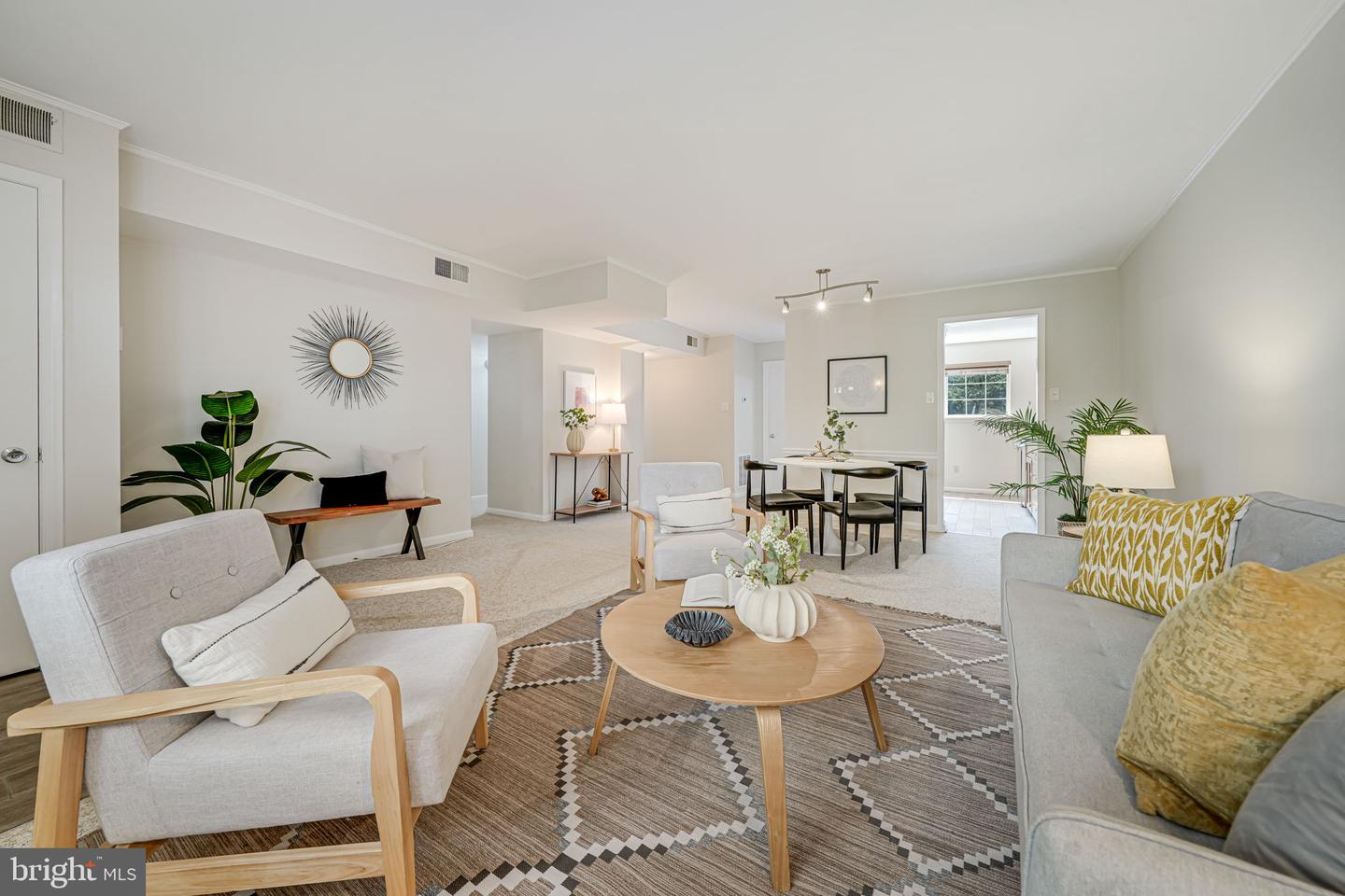 88 N BEDFORD ST #88C, ARLINGTON, Virginia 22201, 2 Bedrooms Bedrooms, ,2 BathroomsBathrooms,Residential,For sale,88 N BEDFORD ST #88C,VAAR2060708 MLS # VAAR2060708