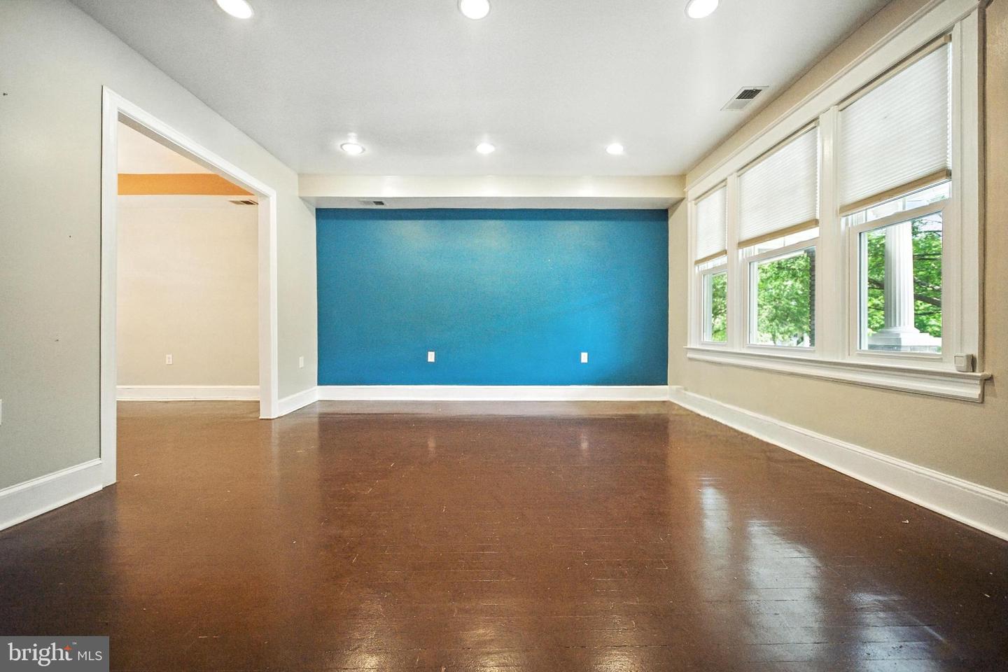 4914 9TH ST NW, WASHINGTON, District Of Columbia 20011, 3 Bedrooms Bedrooms, ,3 BathroomsBathrooms,Residential,For sale,4914 9TH ST NW,DCDC2210354 MLS # DCDC2210354