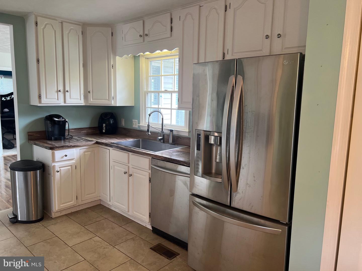 411 BOYD ST, WOODSTOCK, Virginia 22664, 3 Bedrooms Bedrooms, ,2 BathroomsBathrooms,Residential,For sale,411 BOYD ST,VASH2011984 MLS # VASH2011984