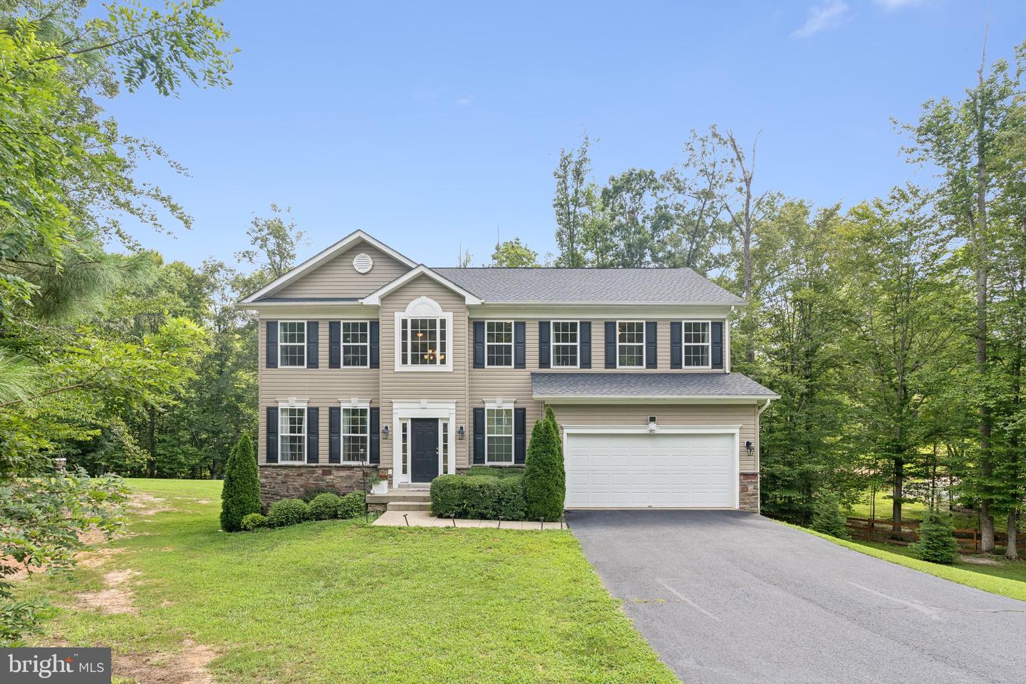 34 SERENE HILLS DR, FREDERICKSBURG, Virginia 22406, 4 Bedrooms Bedrooms, ,3 BathroomsBathrooms,Residential,For sale,34 SERENE HILLS DR,VAST2040842 MLS # VAST2040842