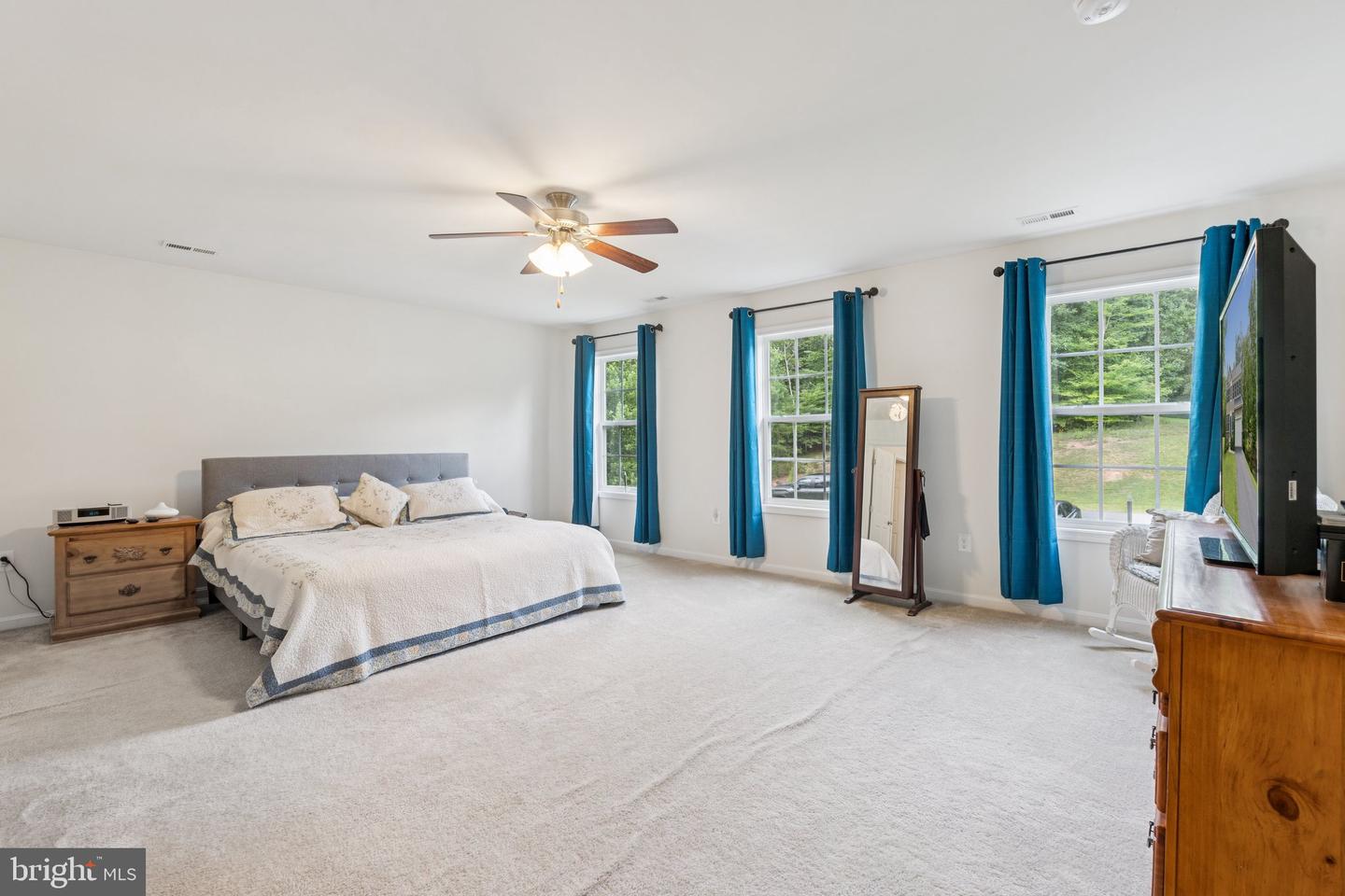 34 SERENE HILLS DR, FREDERICKSBURG, Virginia 22406, 4 Bedrooms Bedrooms, ,3 BathroomsBathrooms,Residential,For sale,34 SERENE HILLS DR,VAST2040842 MLS # VAST2040842