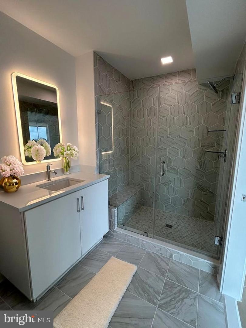 701 N HENRY ST #511, ALEXANDRIA, Virginia 22314, 2 Bedrooms Bedrooms, ,2 BathroomsBathrooms,Residential,For sale,701 N HENRY ST #511,VAAX2047568 MLS # VAAX2047568