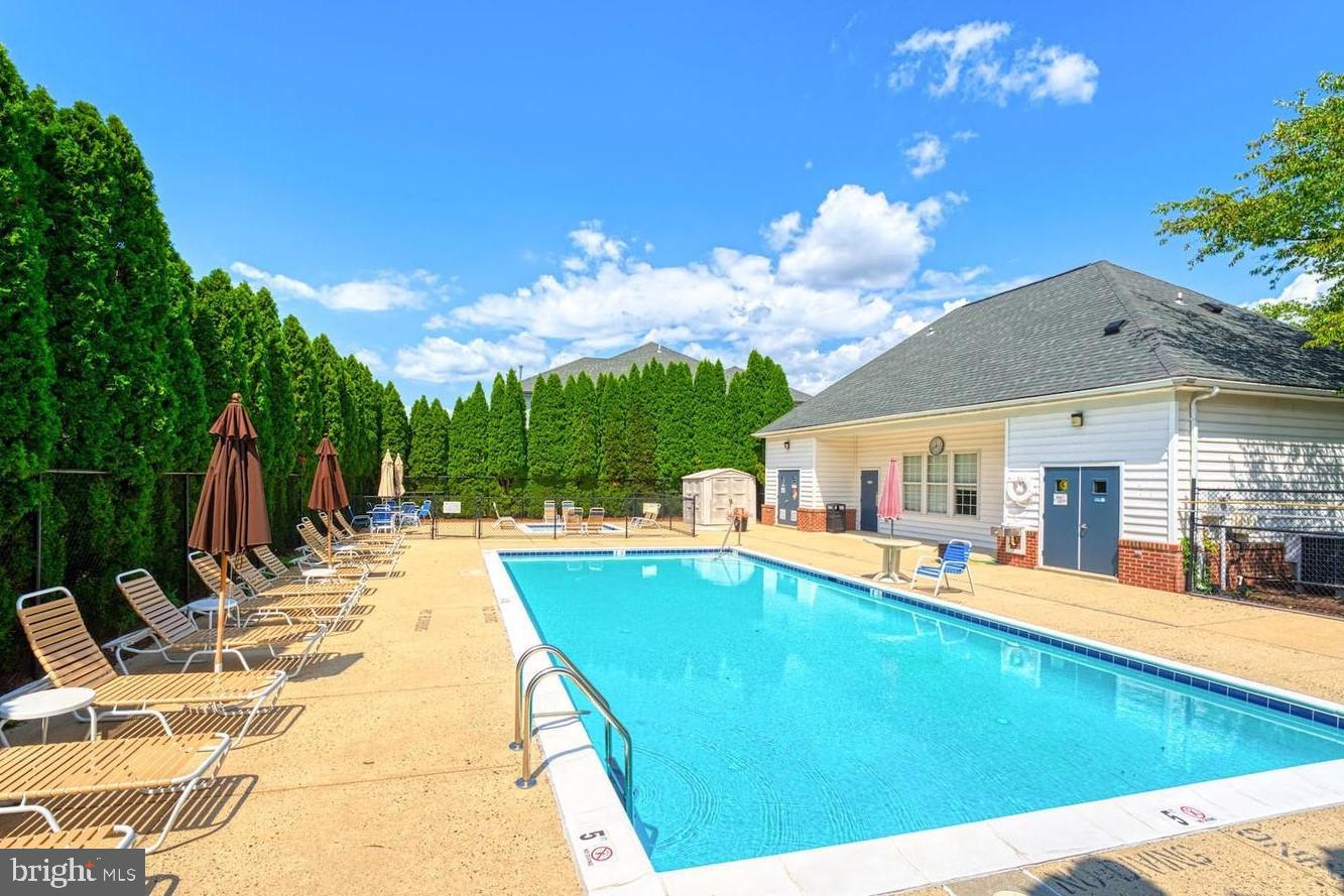 665 CONSTELLATION SQ SE #E, LEESBURG, Virginia 20175, 2 Bedrooms Bedrooms, ,1 BathroomBathrooms,Residential,For sale,665 CONSTELLATION SQ SE #E,VALO2102554 MLS # VALO2102554