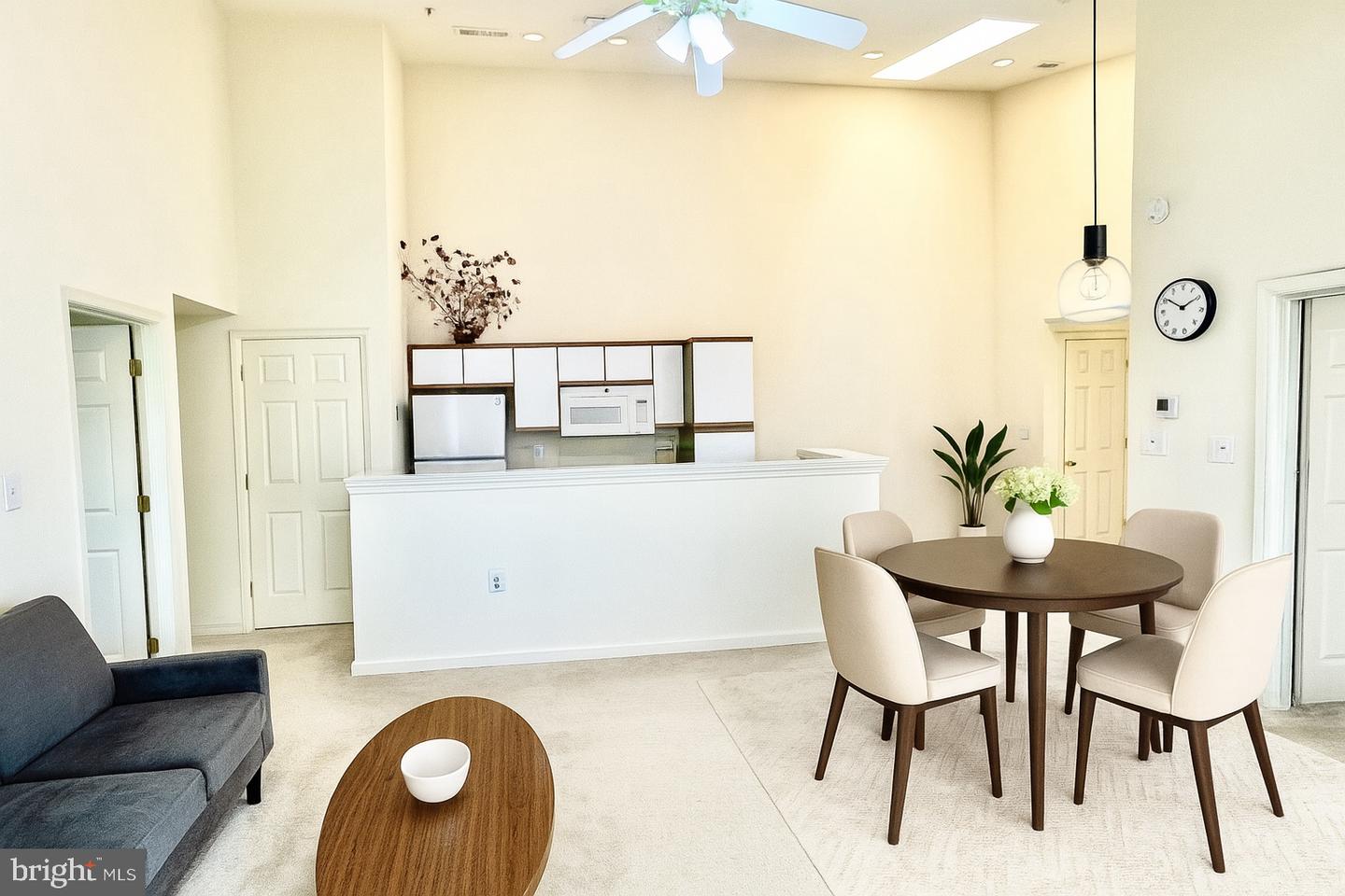 665 CONSTELLATION SQ SE #E, LEESBURG, Virginia 20175, 2 Bedrooms Bedrooms, ,1 BathroomBathrooms,Residential,For sale,665 CONSTELLATION SQ SE #E,VALO2102554 MLS # VALO2102554
