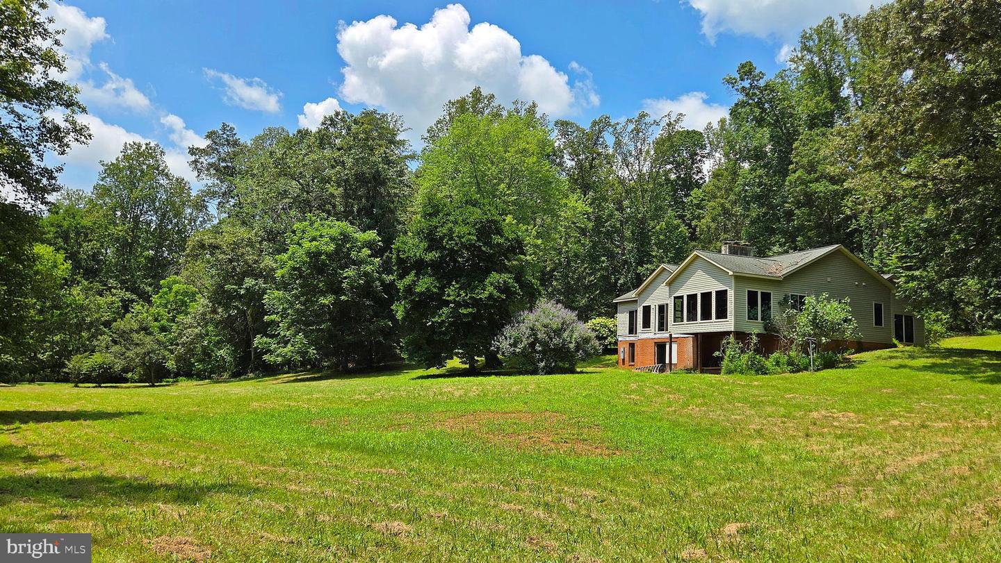 7296 BURKE LN, WARRENTON, Virginia 20186, 5 Bedrooms Bedrooms, ,5 BathroomsBathrooms,Residential,For sale,7296 BURKE LN,VAFQ2017516 MLS # VAFQ2017516