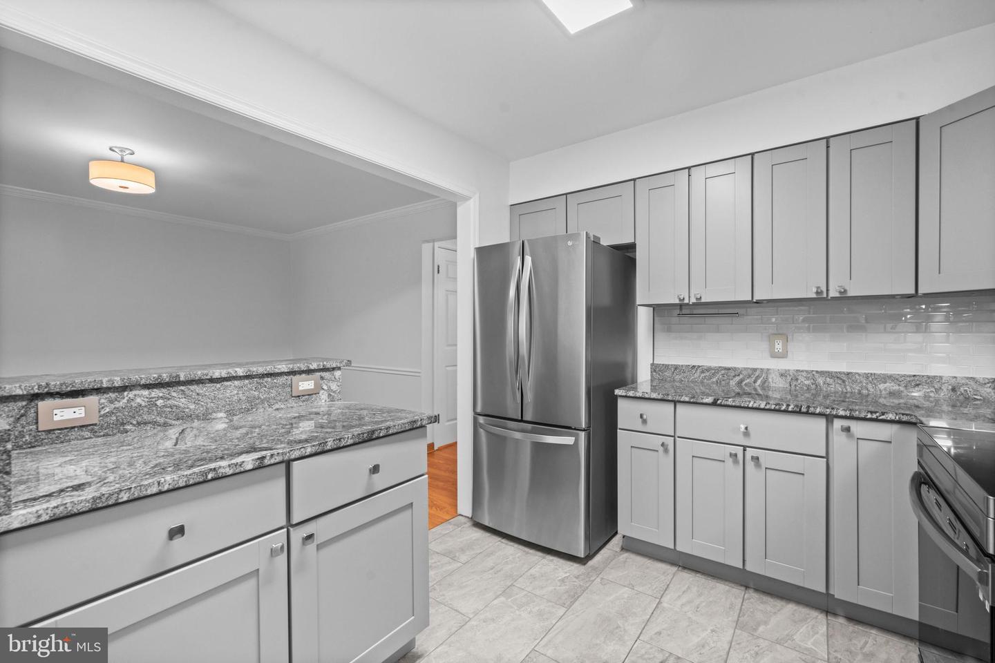 6028 CROWN ROYAL CIR, ALEXANDRIA, Virginia 22310, 5 Bedrooms Bedrooms, ,3 BathroomsBathrooms,Residential,For sale,6028 CROWN ROYAL CIR,VAFX2256304 MLS # VAFX2256304