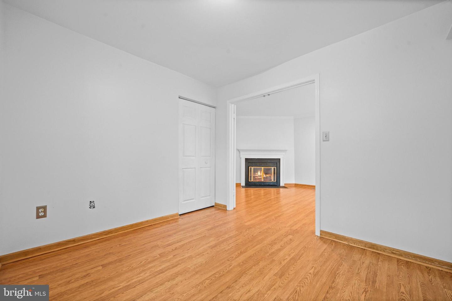 6028 CROWN ROYAL CIR, ALEXANDRIA, Virginia 22310, 5 Bedrooms Bedrooms, ,3 BathroomsBathrooms,Residential,For sale,6028 CROWN ROYAL CIR,VAFX2256304 MLS # VAFX2256304
