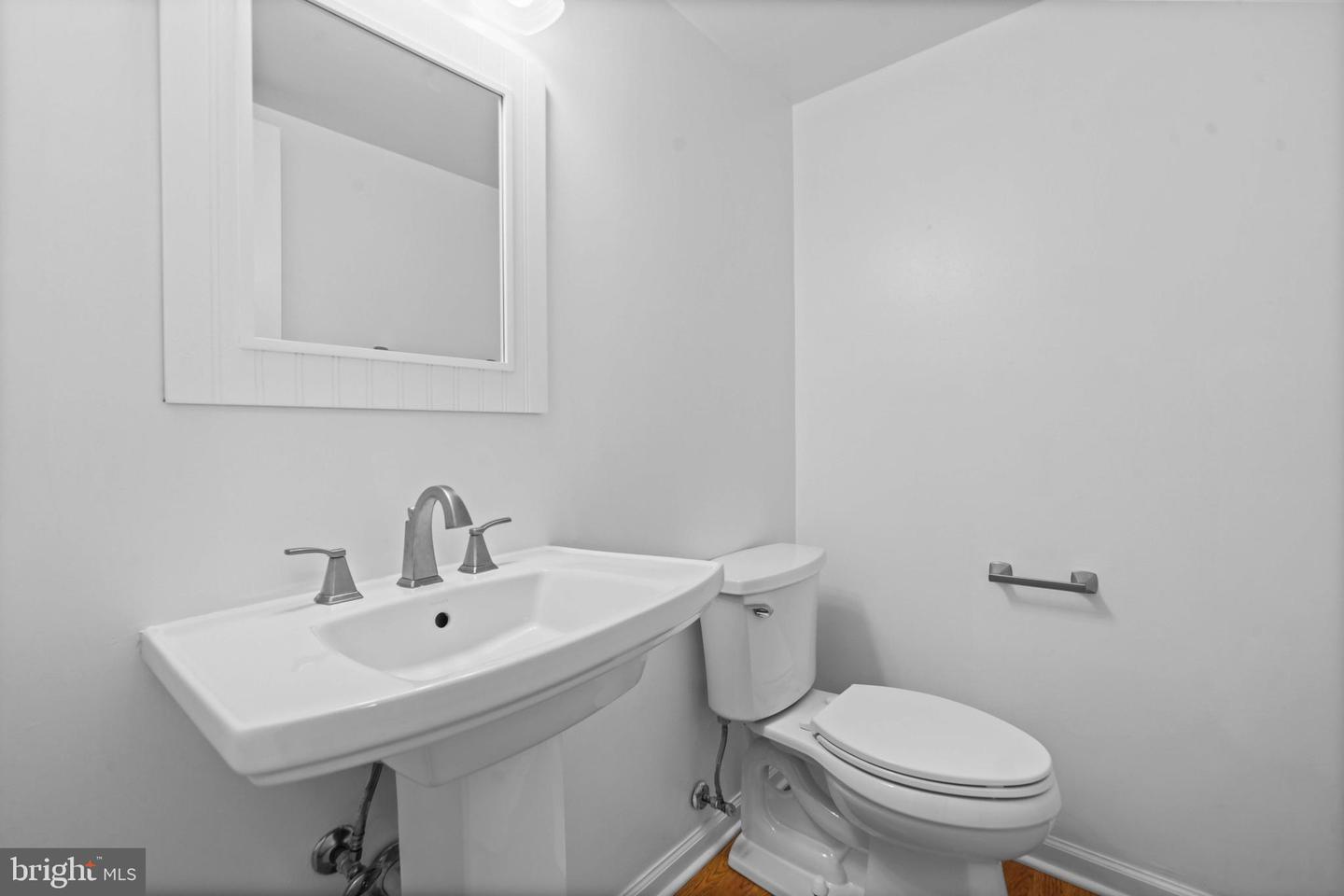 6028 CROWN ROYAL CIR, ALEXANDRIA, Virginia 22310, 5 Bedrooms Bedrooms, ,3 BathroomsBathrooms,Residential,For sale,6028 CROWN ROYAL CIR,VAFX2256304 MLS # VAFX2256304