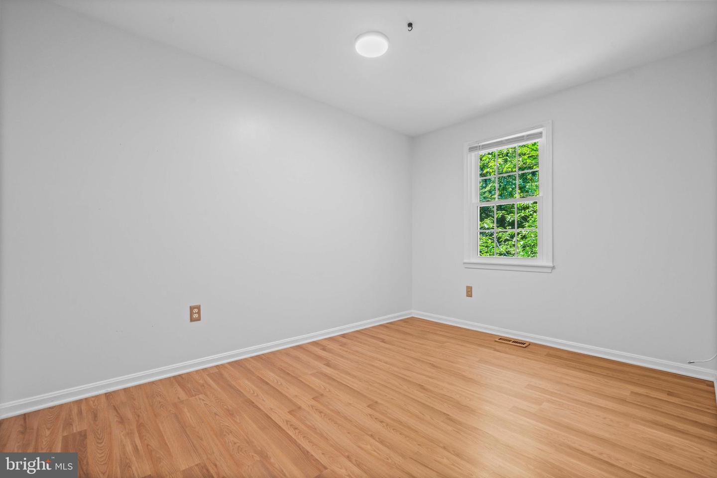 6028 CROWN ROYAL CIR, ALEXANDRIA, Virginia 22310, 5 Bedrooms Bedrooms, ,3 BathroomsBathrooms,Residential,For sale,6028 CROWN ROYAL CIR,VAFX2256304 MLS # VAFX2256304