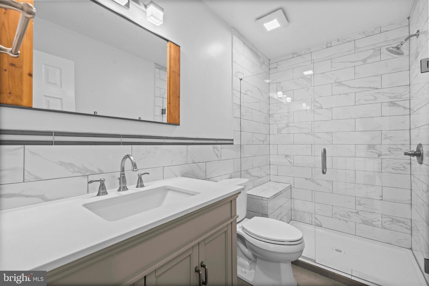 6028 CROWN ROYAL CIR, ALEXANDRIA, Virginia 22310, 5 Bedrooms Bedrooms, ,3 BathroomsBathrooms,Residential,For sale,6028 CROWN ROYAL CIR,VAFX2256304 MLS # VAFX2256304
