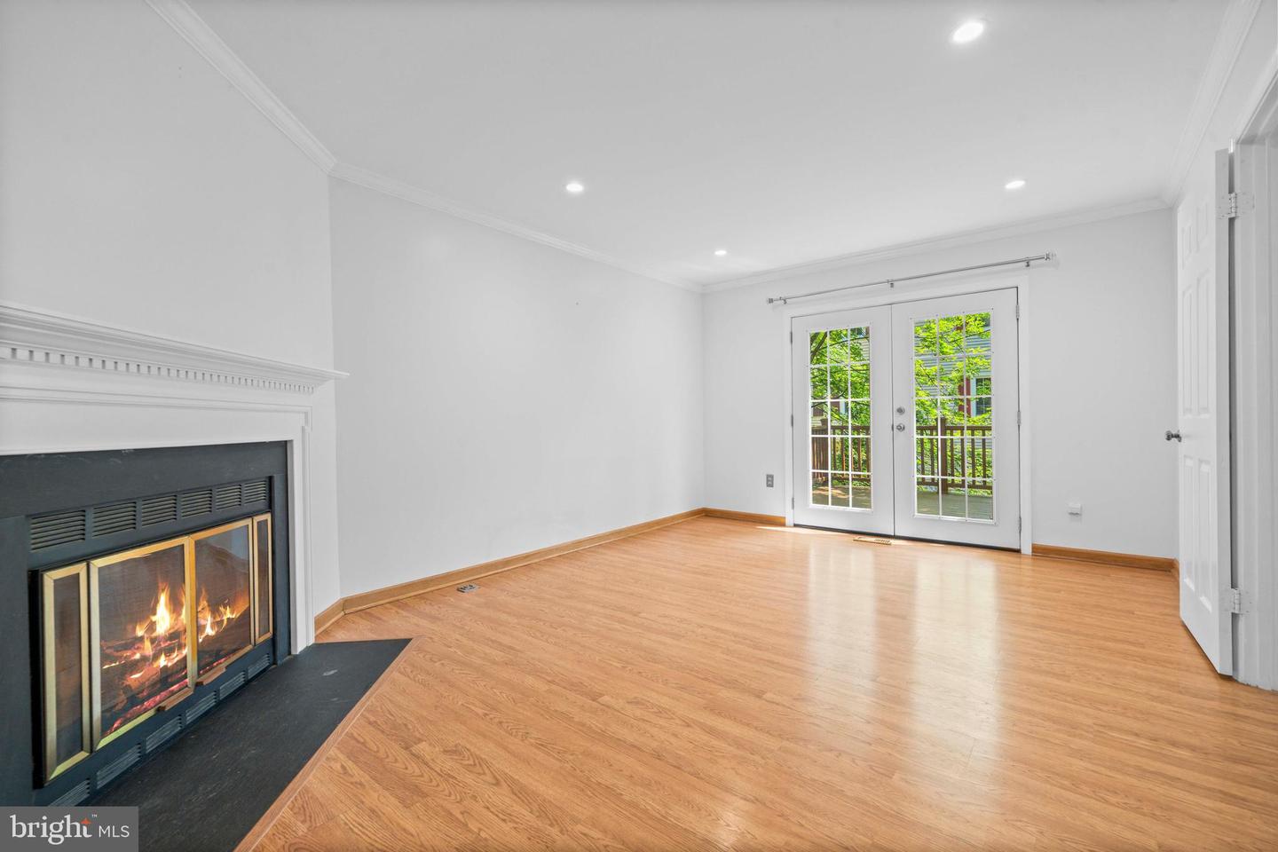 6028 CROWN ROYAL CIR, ALEXANDRIA, Virginia 22310, 5 Bedrooms Bedrooms, ,3 BathroomsBathrooms,Residential,For sale,6028 CROWN ROYAL CIR,VAFX2256304 MLS # VAFX2256304
