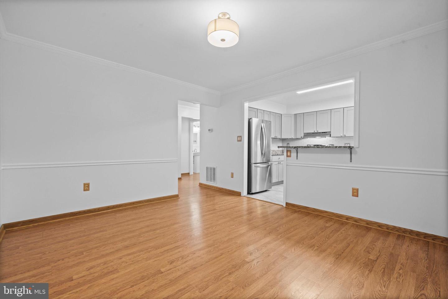 6028 CROWN ROYAL CIR, ALEXANDRIA, Virginia 22310, 5 Bedrooms Bedrooms, ,3 BathroomsBathrooms,Residential,For sale,6028 CROWN ROYAL CIR,VAFX2256304 MLS # VAFX2256304