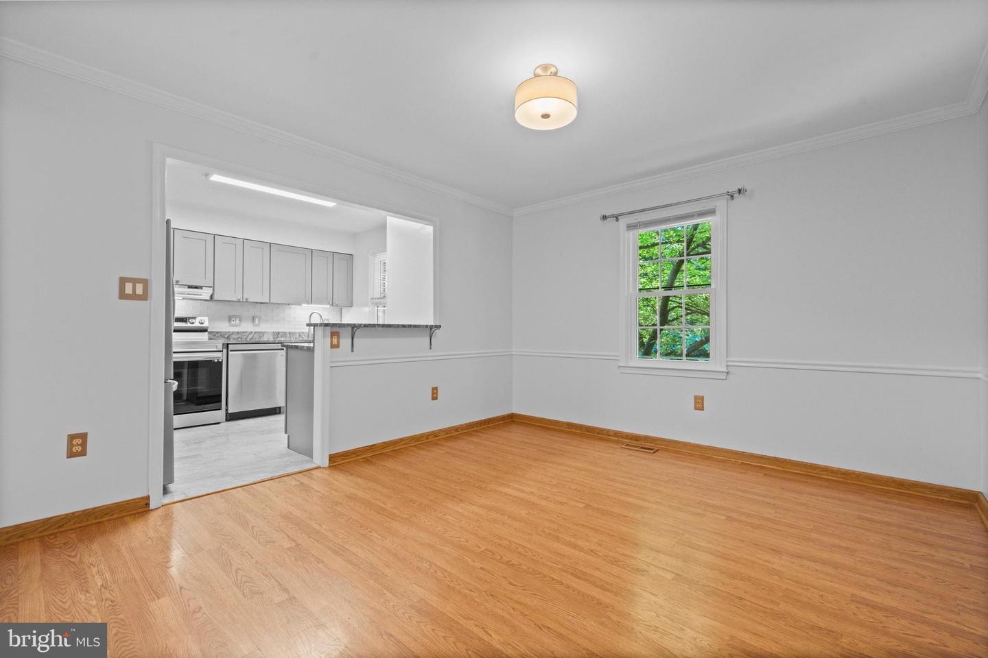 6028 CROWN ROYAL CIR, ALEXANDRIA, Virginia 22310, 5 Bedrooms Bedrooms, ,3 BathroomsBathrooms,Residential,For sale,6028 CROWN ROYAL CIR,VAFX2256304 MLS # VAFX2256304