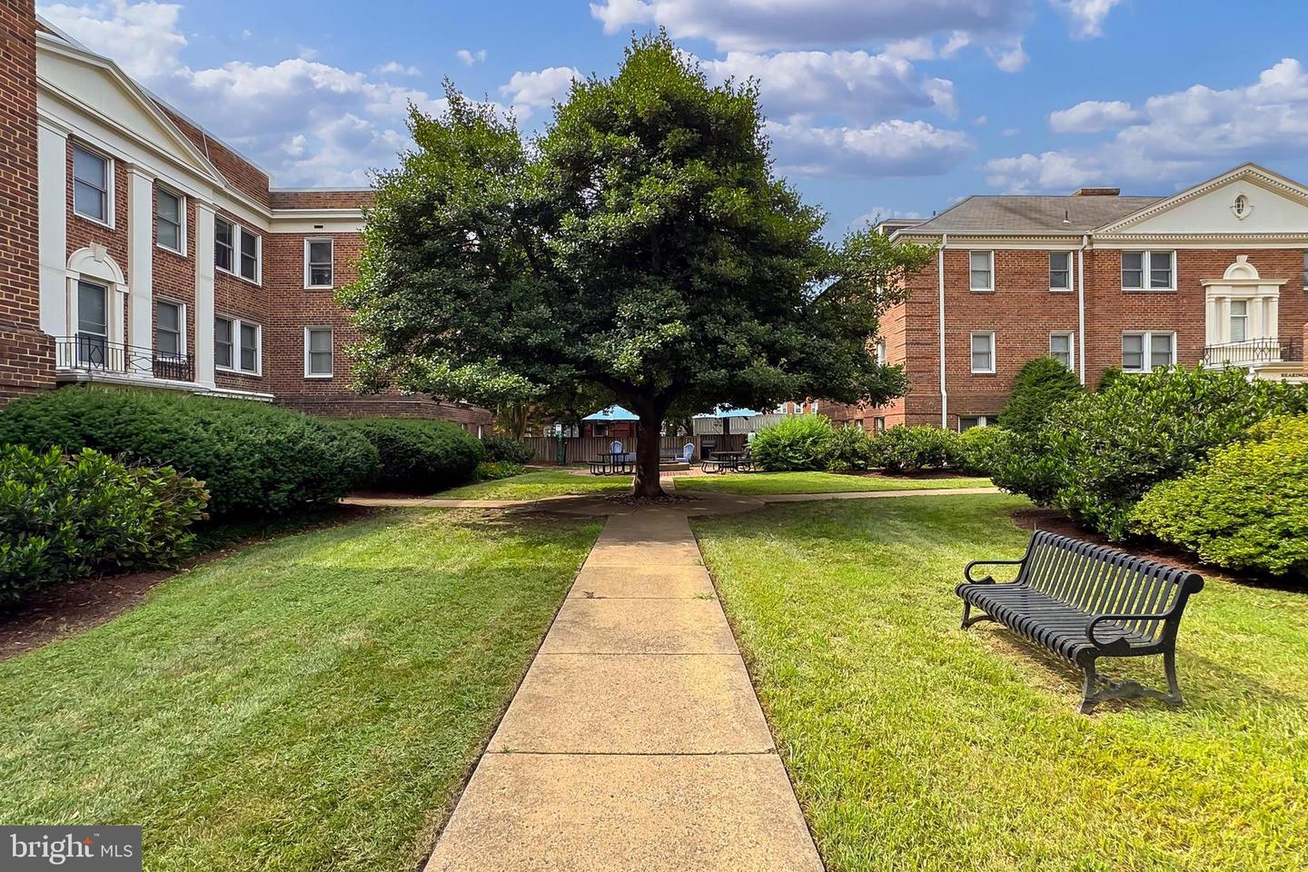 722 S WASHINGTON ST #103, ALEXANDRIA, Virginia 22314, ,1 BathroomBathrooms,Residential,For sale,722 S WASHINGTON ST #103,VAAX2047636 MLS # VAAX2047636