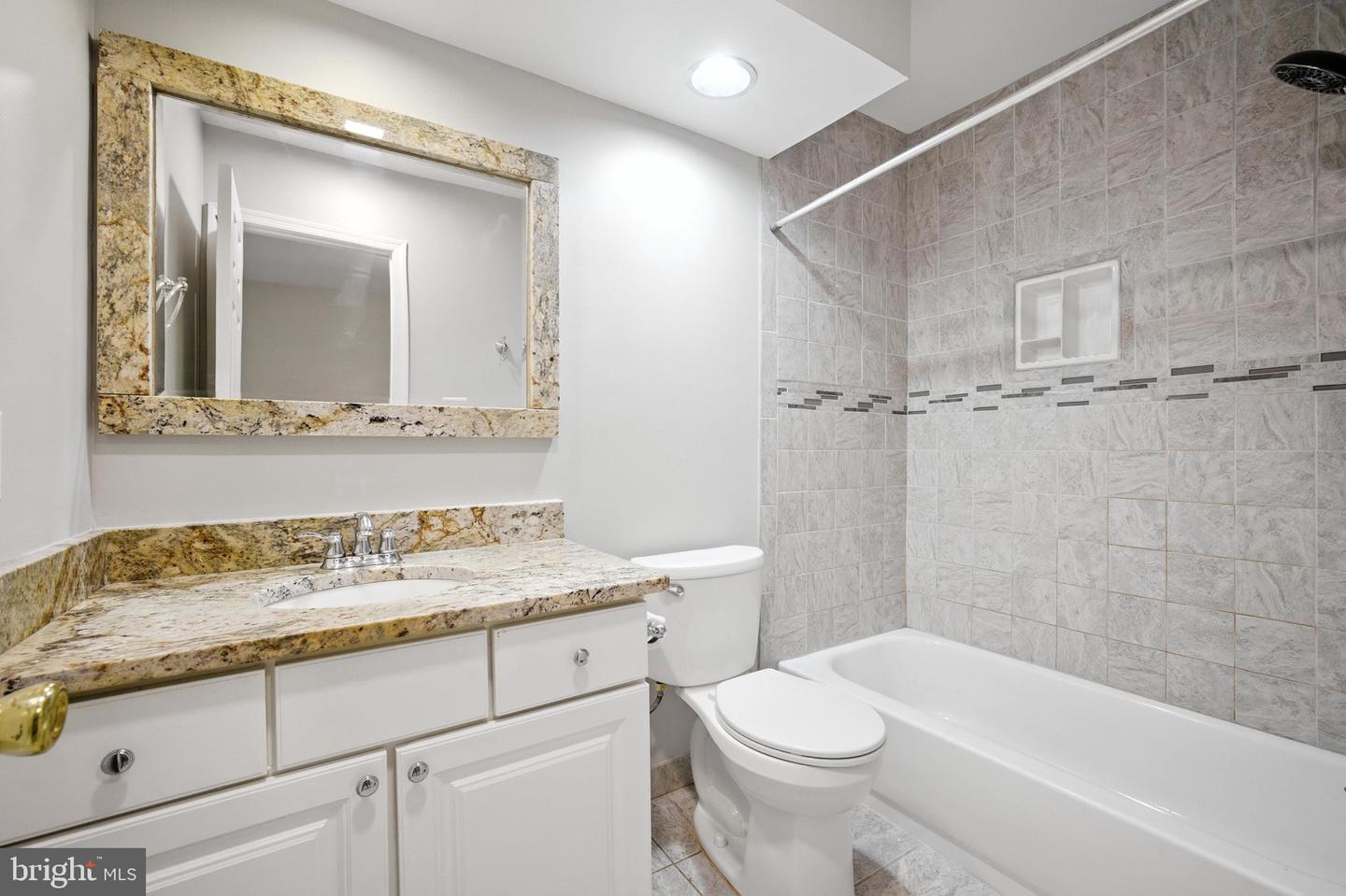 14432 SALISBURY PLAIN CT, CENTREVILLE, Virginia 20120, 3 Bedrooms Bedrooms, ,2 BathroomsBathrooms,Residential,For sale,14432 SALISBURY PLAIN CT,VAFX2256340 MLS # VAFX2256340