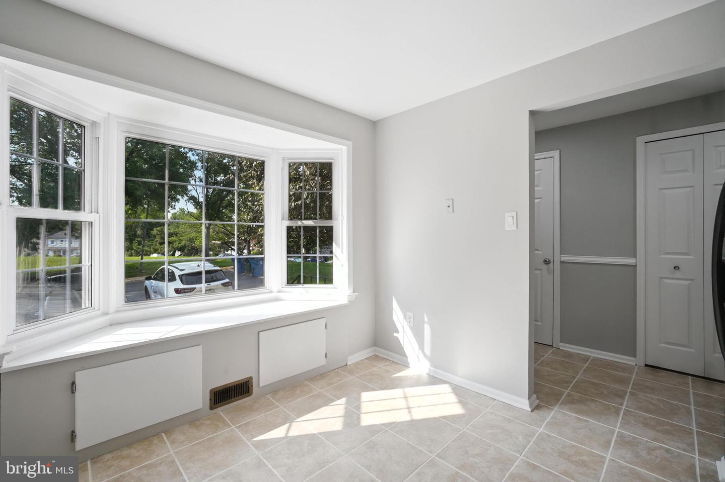 14432 SALISBURY PLAIN CT, CENTREVILLE, Virginia 20120, 3 Bedrooms Bedrooms, ,2 BathroomsBathrooms,Residential,For sale,14432 SALISBURY PLAIN CT,VAFX2256340 MLS # VAFX2256340