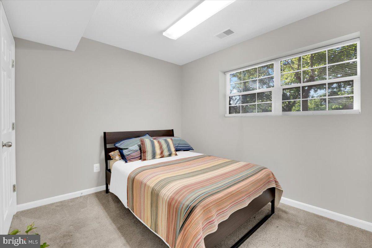 8302 WALLACE LN, MANASSAS, Virginia 20109, 4 Bedrooms Bedrooms, ,3 BathroomsBathrooms,Residential,For sale,8302 WALLACE LN,VAPW2099590 MLS # VAPW2099590
