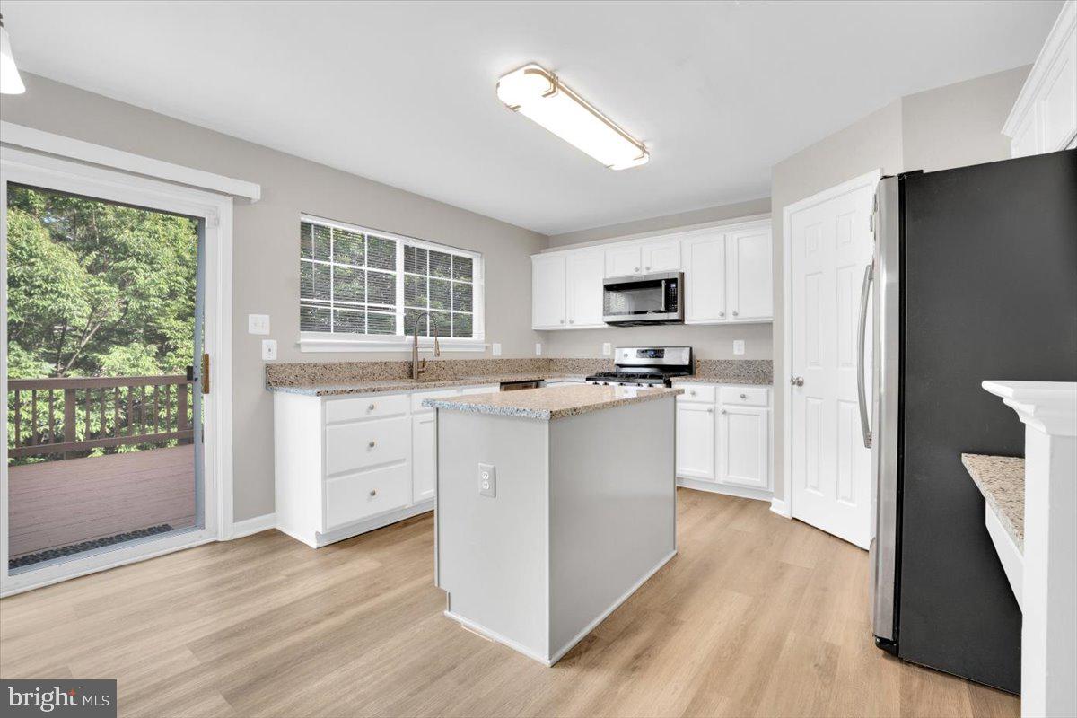 8302 WALLACE LN, MANASSAS, Virginia 20109, 4 Bedrooms Bedrooms, ,3 BathroomsBathrooms,Residential,For sale,8302 WALLACE LN,VAPW2099590 MLS # VAPW2099590