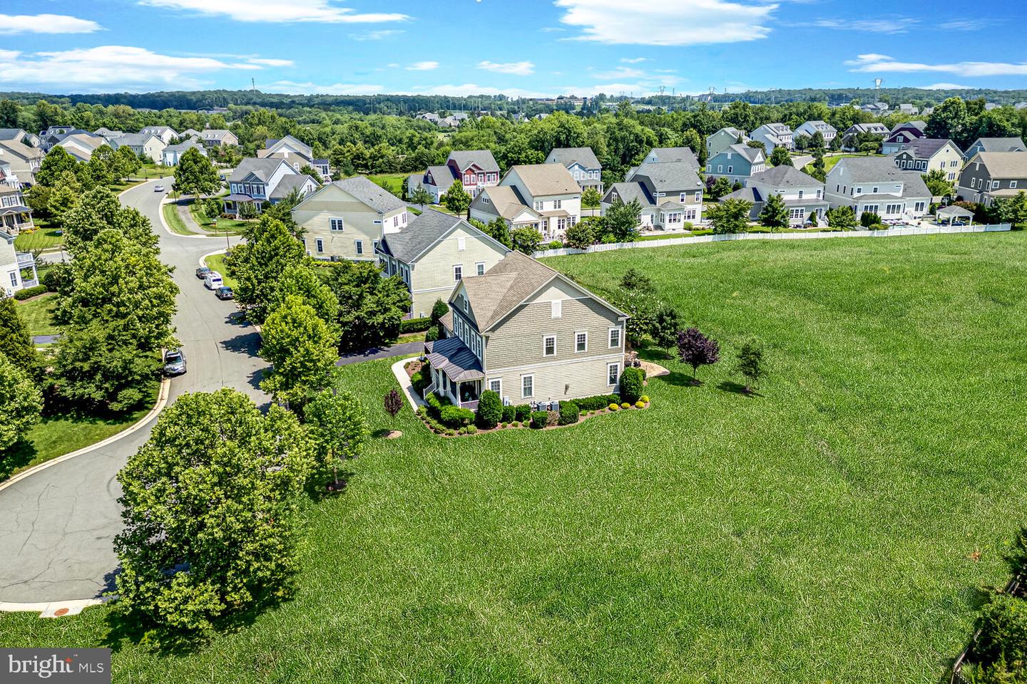 23736 HENSLEY HUNT CT, ASHBURN, Virginia 20148, 4 Bedrooms Bedrooms, ,4 BathroomsBathrooms,Residential,For sale,23736 HENSLEY HUNT CT,VALO2102624 MLS # VALO2102624