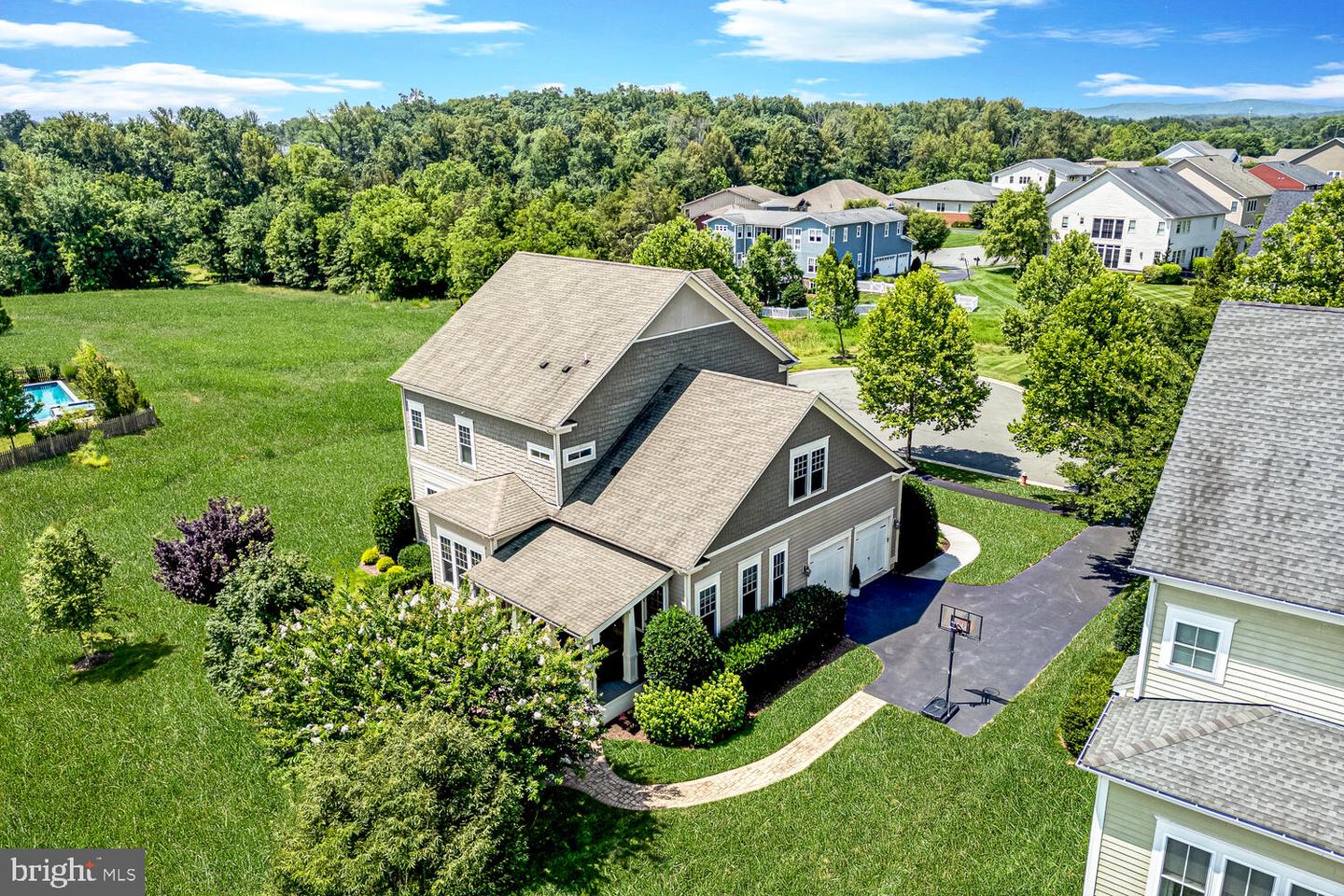 23736 HENSLEY HUNT CT, ASHBURN, Virginia 20148, 4 Bedrooms Bedrooms, ,4 BathroomsBathrooms,Residential,For sale,23736 HENSLEY HUNT CT,VALO2102624 MLS # VALO2102624