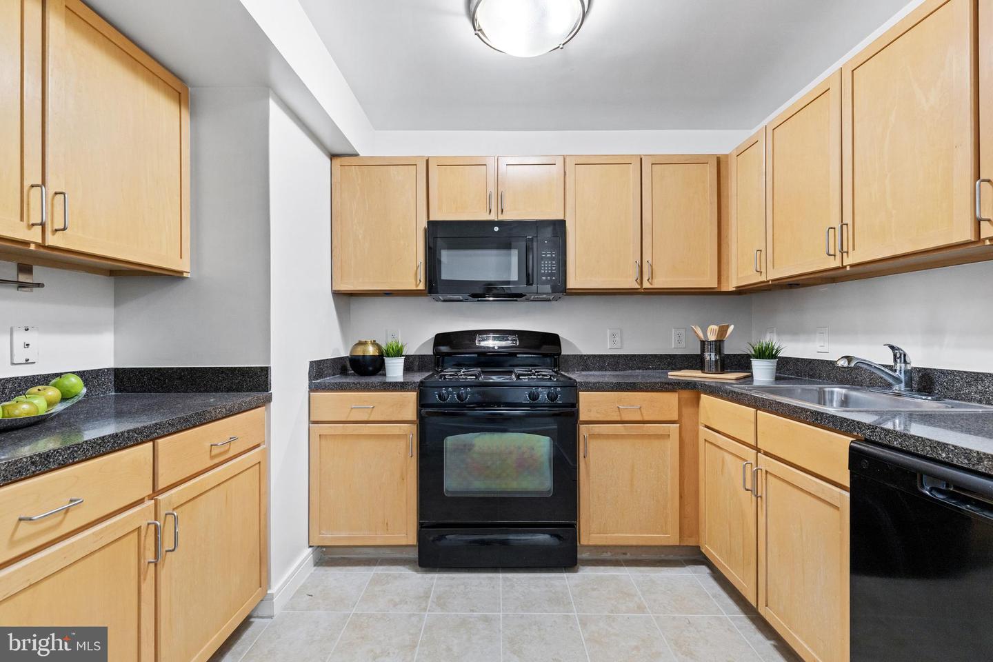 800 4TH ST SW #S208, WASHINGTON, District Of Columbia 20024, 1 Bedroom Bedrooms, ,1 BathroomBathrooms,Residential,For sale,800 4TH ST SW #S208,DCDC2211144 MLS # DCDC2211144