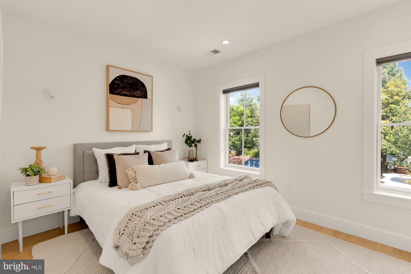 419 INDEPENDENCE AVE SE, WASHINGTON, District Of Columbia 20003, 2 Bedrooms Bedrooms, ,2 BathroomsBathrooms,Residential,For sale,419 INDEPENDENCE AVE SE,DCDC2211216 MLS # DCDC2211216