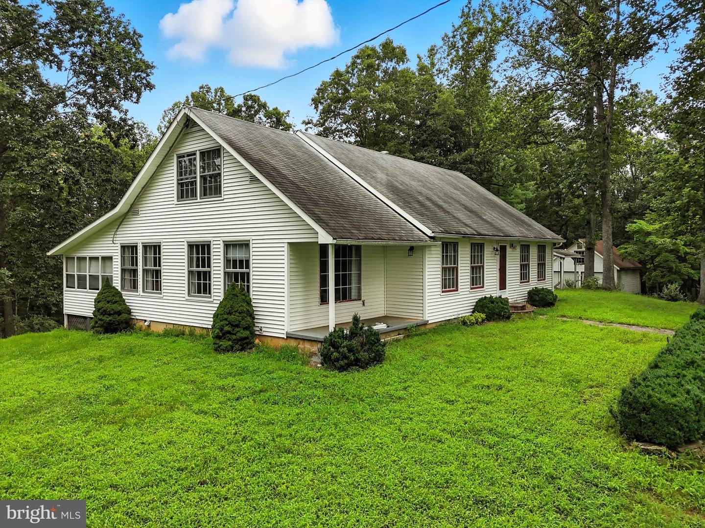 263 HACKLEYS MILL RD, AMISSVILLE, Virginia 20106, 4 Bedrooms Bedrooms, ,2 BathroomsBathrooms,Residential,For sale,263 HACKLEYS MILL RD,VARP2002196 MLS # VARP2002196
