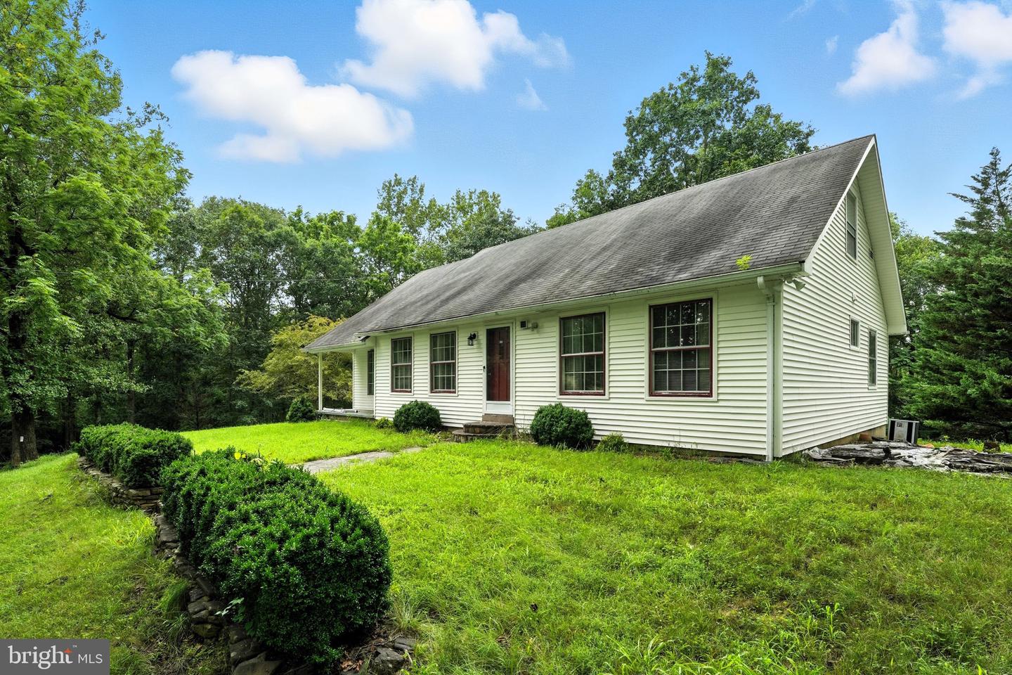 263 HACKLEYS MILL RD, AMISSVILLE, Virginia 20106, 4 Bedrooms Bedrooms, ,2 BathroomsBathrooms,Residential,For sale,263 HACKLEYS MILL RD,VARP2002196 MLS # VARP2002196