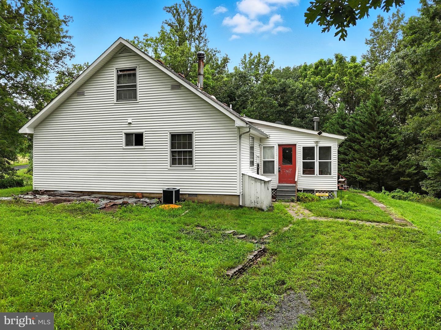 263 HACKLEYS MILL RD, AMISSVILLE, Virginia 20106, 4 Bedrooms Bedrooms, ,2 BathroomsBathrooms,Residential,For sale,263 HACKLEYS MILL RD,VARP2002196 MLS # VARP2002196