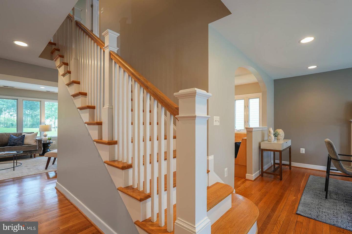 809 PLUM ST SW, VIENNA, Virginia 22180, 6 Bedrooms Bedrooms, ,4 BathroomsBathrooms,Residential,For sale,809 PLUM ST SW,VAFX2256556 MLS # VAFX2256556