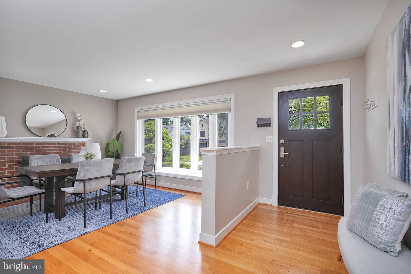809 PLUM ST SW, VIENNA, Virginia 22180, 6 Bedrooms Bedrooms, ,4 BathroomsBathrooms,Residential,For sale,809 PLUM ST SW,VAFX2256556 MLS # VAFX2256556