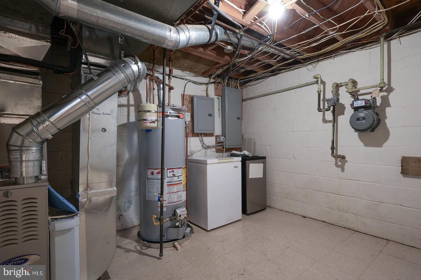 809 PLUM ST SW, VIENNA, Virginia 22180, 6 Bedrooms Bedrooms, ,4 BathroomsBathrooms,Residential,For sale,809 PLUM ST SW,VAFX2256556 MLS # VAFX2256556