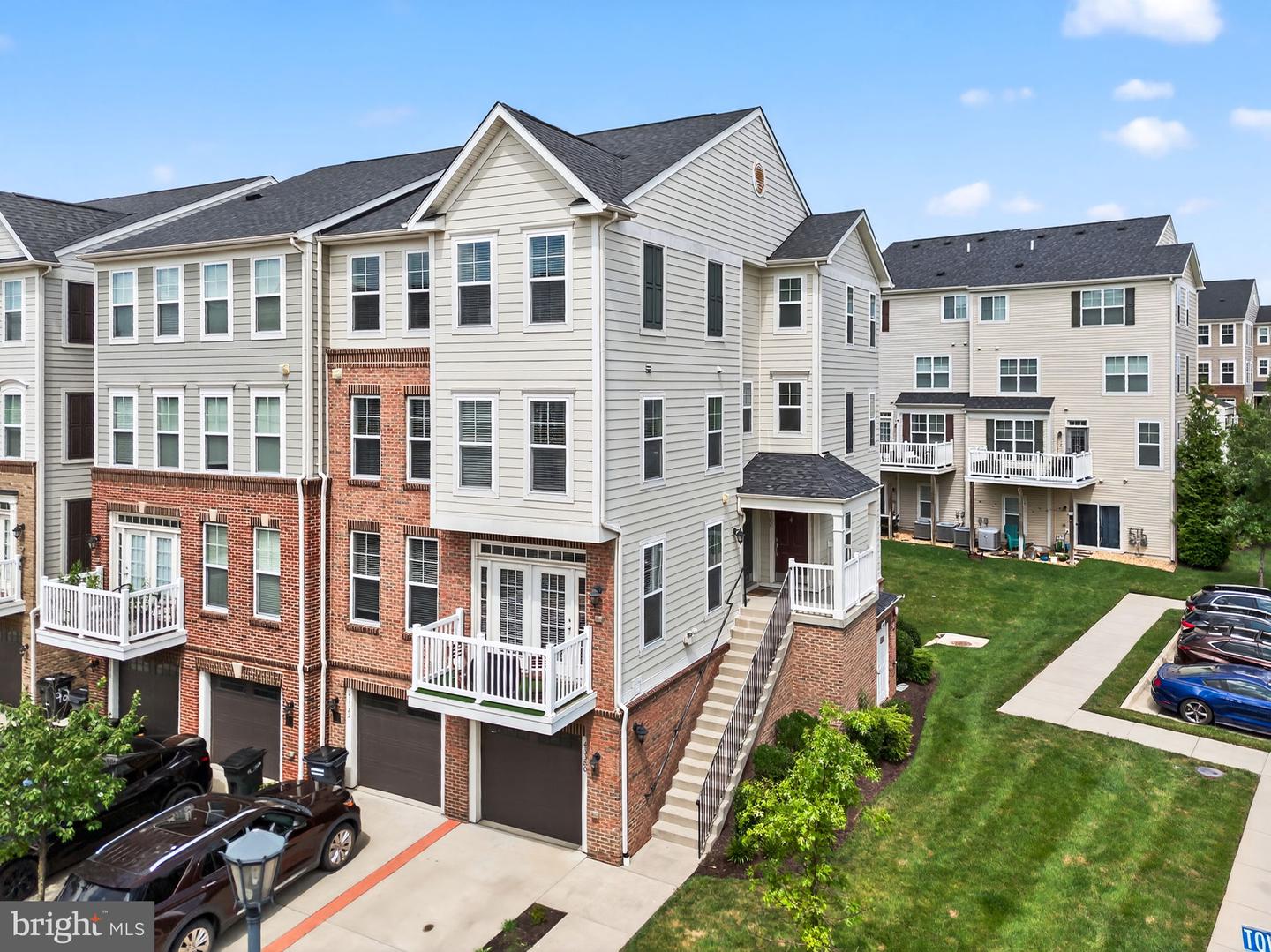 43380 TOWN GATE SQ, CHANTILLY, Virginia 20152, 3 Bedrooms Bedrooms, ,2 BathroomsBathrooms,Residential,For sale,43380 TOWN GATE SQ,VALO2102810 MLS # VALO2102810
