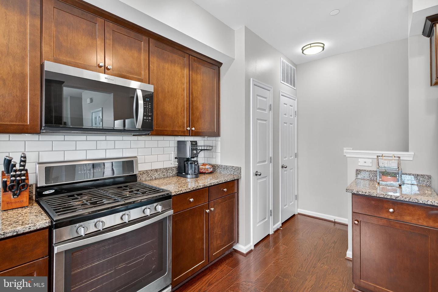 43380 TOWN GATE SQ, CHANTILLY, Virginia 20152, 3 Bedrooms Bedrooms, ,2 BathroomsBathrooms,Residential,For sale,43380 TOWN GATE SQ,VALO2102810 MLS # VALO2102810